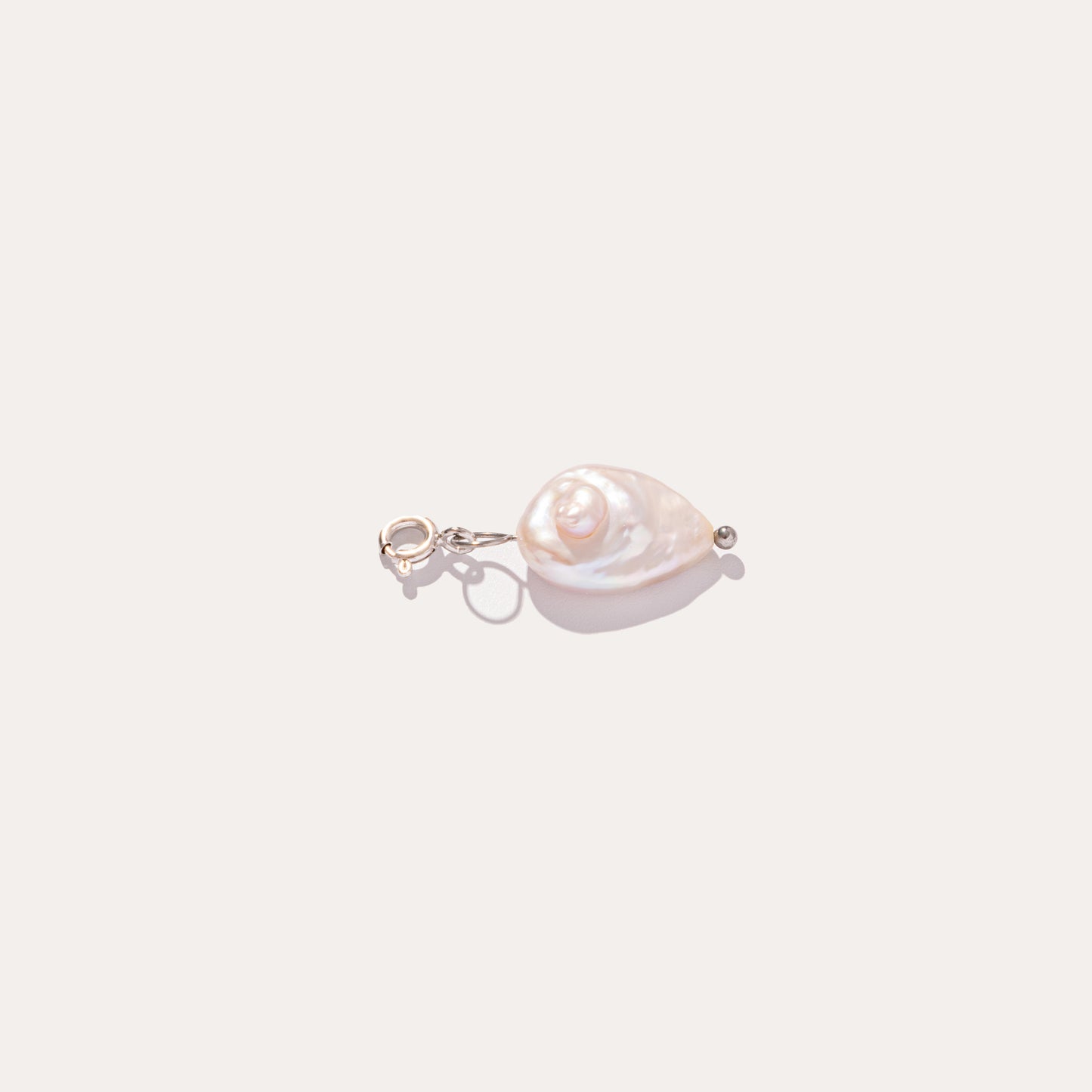 Baroque Drop | Cream Tear